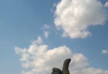 現(xiàn)代拇指雕塑廠家 大型別墅區(qū)擺件 異形不銹鋼拇指雕塑廠
