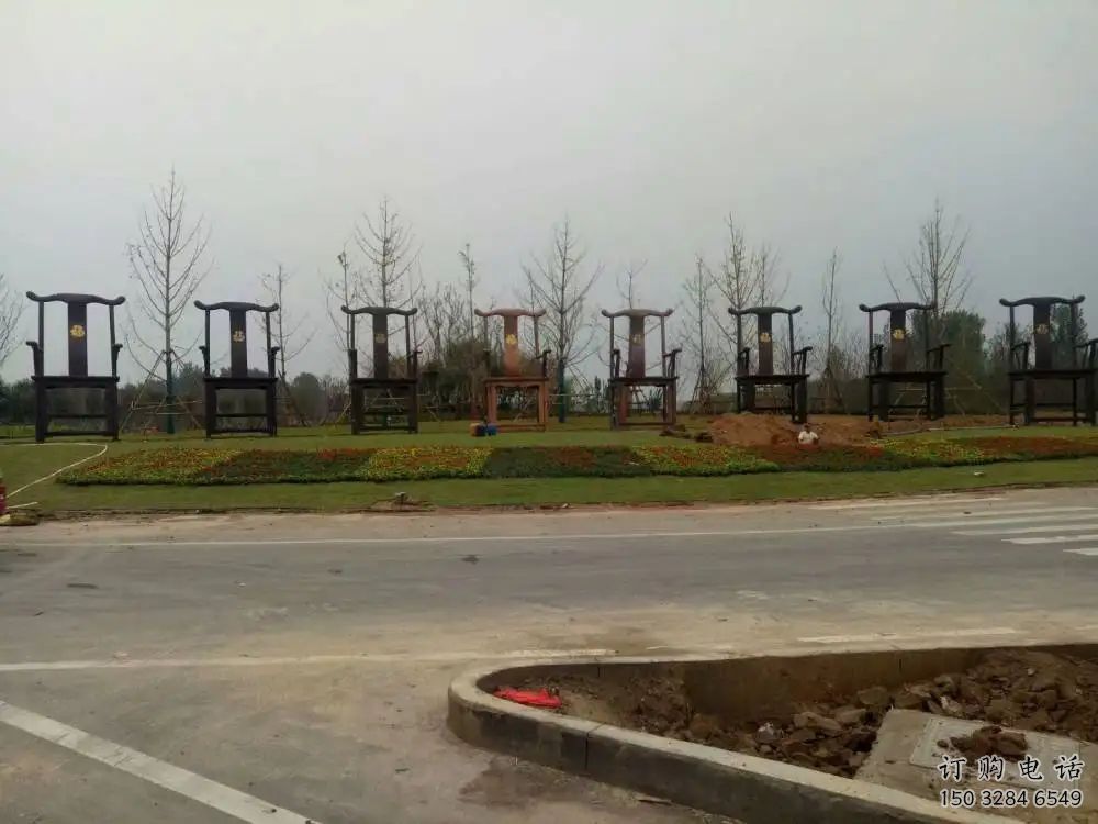 園林椅子雕塑廠家 創(chuàng)意小品 中式不銹鋼椅子雕塑廠