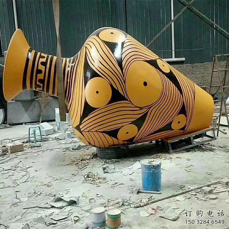 現代花瓶雕塑廠家 大型別墅區擺件 烤漆不銹鋼花瓶雕塑廠