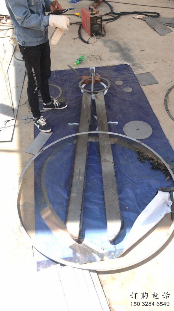 烤漆圓規雕塑廠家 體育小品 戶外不銹鋼圓規雕塑定做