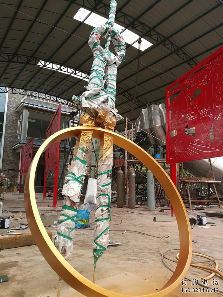 抽象圓規(guī)雕塑廠家 創(chuàng)意小品 房地產(chǎn)不銹鋼圓規(guī)雕塑廠