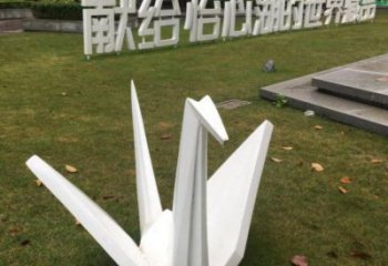 別墅區(qū)千紙鶴雕塑廠家 大型擺件 剪影不銹鋼千紙鶴雕塑制作