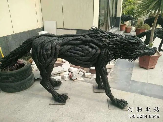 現(xiàn)代輪胎雕塑廠家 大型別墅區(qū)擺件 公園輪胎雕塑廠