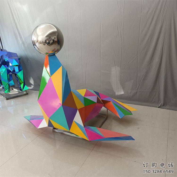 現(xiàn)代頂球雕塑廠家 大型別墅區(qū)擺件 烤漆不銹鋼頂球雕塑廠