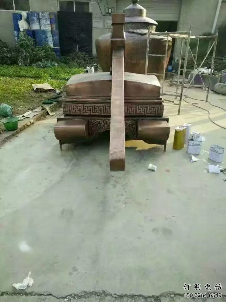 中式錘子雕塑廠家 抽象小品 戶外不銹鋼錘子雕塑廠