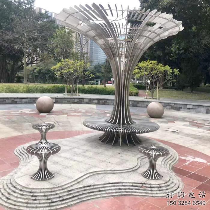 廣場雨傘雕塑廠家 公園小品 拉絲不銹鋼雨傘雕塑廠