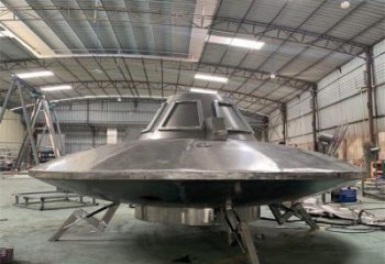 鏡面飛碟雕塑廠家 大型擺件 抽象不銹鋼飛碟雕塑廠