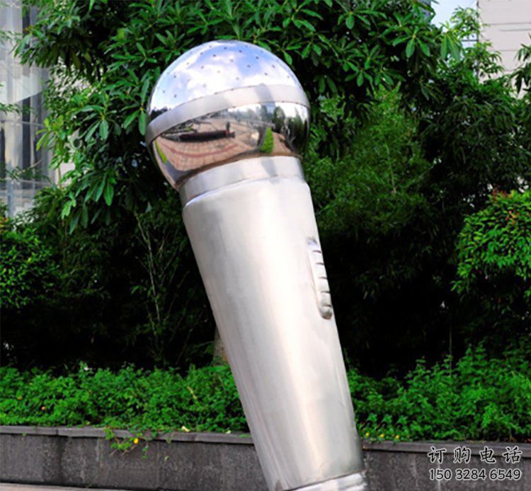 創意麥克風雕塑廠家 抽象戶外小品 公園不銹鋼麥克風雕塑廠