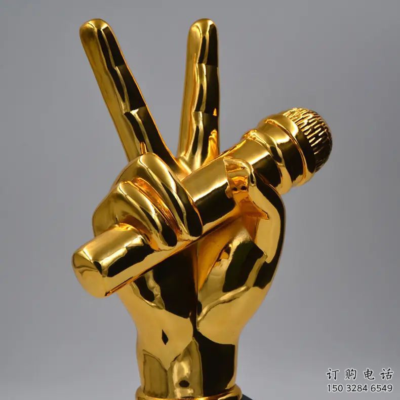 電鍍話筒雕塑廠家 戶外園林擺件 大型不銹鋼話筒雕塑廠