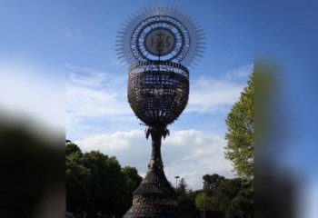 廣場獎杯雕塑廠家 現代創(chuàng)意小品 戶外不銹鋼獎杯雕塑工廠