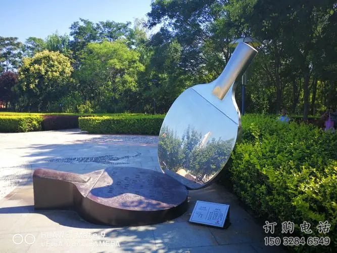 鏡面乒乓球拍雕塑廠家 烤漆大型擺件 不銹鋼乒乓球拍雕塑廠