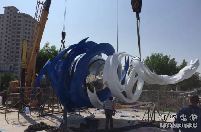 大型龍卷風(fēng)雕塑廠家 鍛造小品 異形不銹鋼龍卷風(fēng)雕塑廠