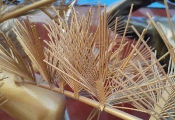 烤漆迎客松雕塑廠家 創意小品 戶外不銹鋼迎客松雕塑制作