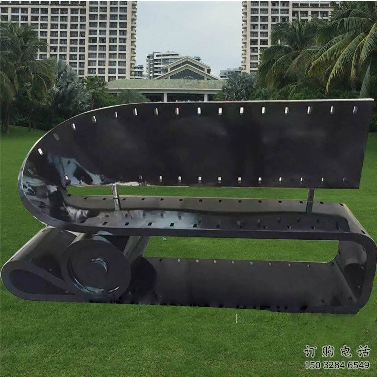 拉絲膠卷雕塑廠家 鏤空創意擺件 別墅區不銹鋼膠卷雕塑廠