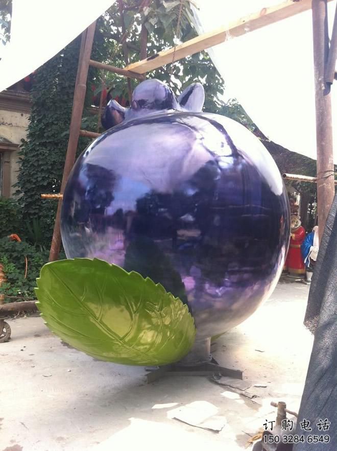 現代藍莓雕塑廠家 大型別墅區擺件 創意藍莓雕塑價格