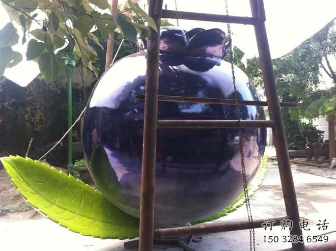 歐式藍(lán)莓雕塑廠家 抽象擺件 大型藍(lán)莓雕塑定制