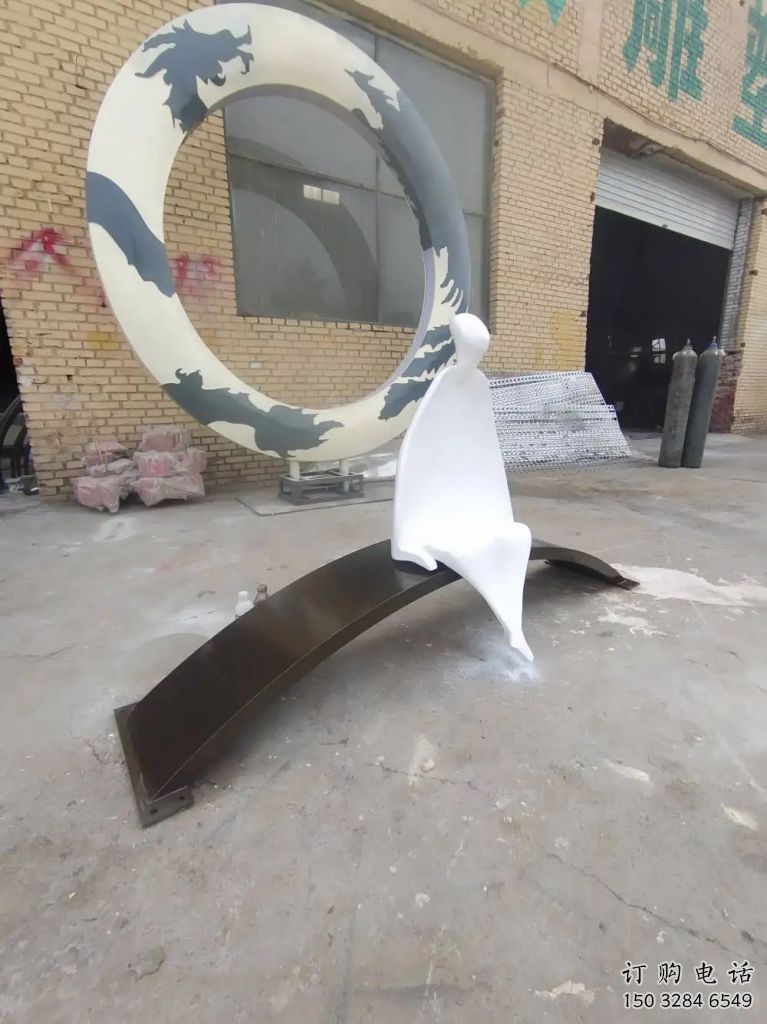 幾何女人雕塑廠家 戶外創(chuàng)意小品  大型不銹鋼女人雕塑廠