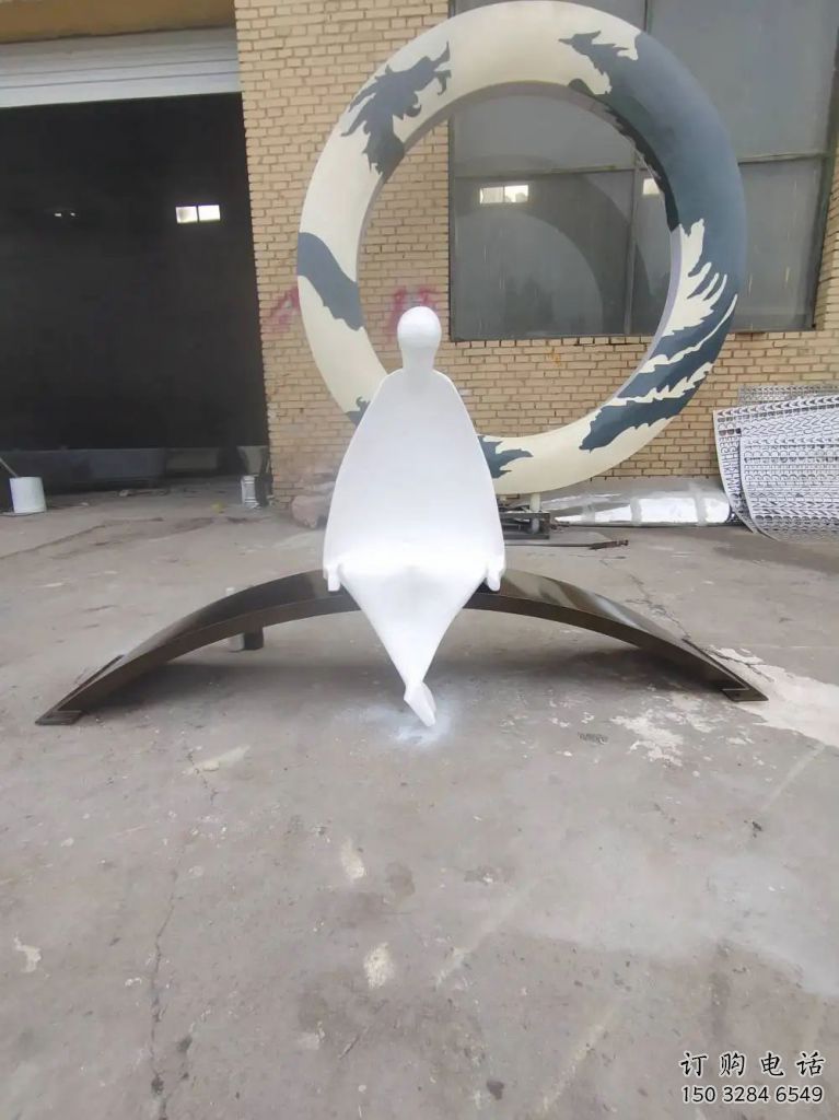 創意女人雕塑廠家 烤漆小品 公園不銹鋼女人雕塑價格