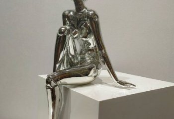 現(xiàn)代女子雕塑廠家 大型別墅區(qū)擺件 歐式不銹鋼女子雕塑廠