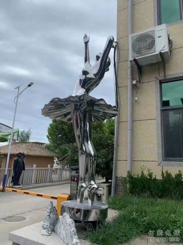 現(xiàn)代舞女雕塑廠家 大型別墅區(qū)擺件  鏡面不銹鋼舞女雕塑廠