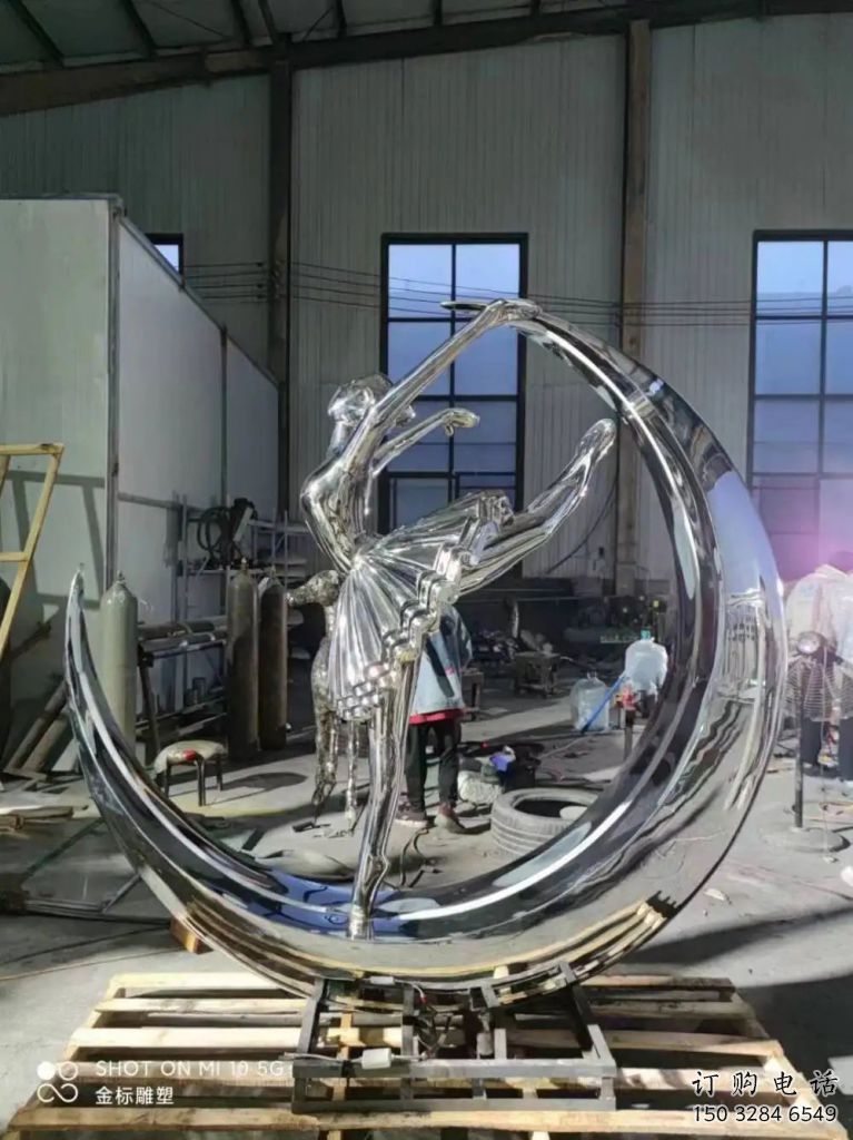 抽象舞女雕塑廠家  鏡面小品  戶外不銹鋼舞女雕塑定做