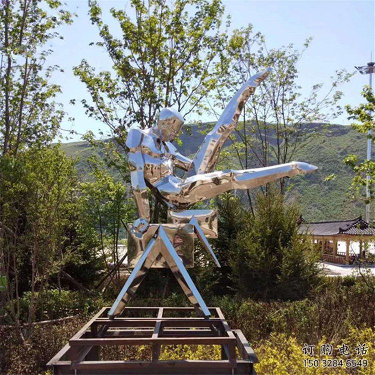 草地青少年雕塑廠家 現代公園小品 大型不銹鋼青少年雕塑制作