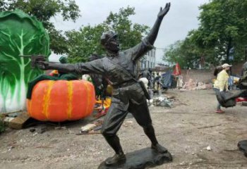 大型士兵雕塑廠家  街頭小品  現(xiàn)代士兵雕塑生產(chǎn)