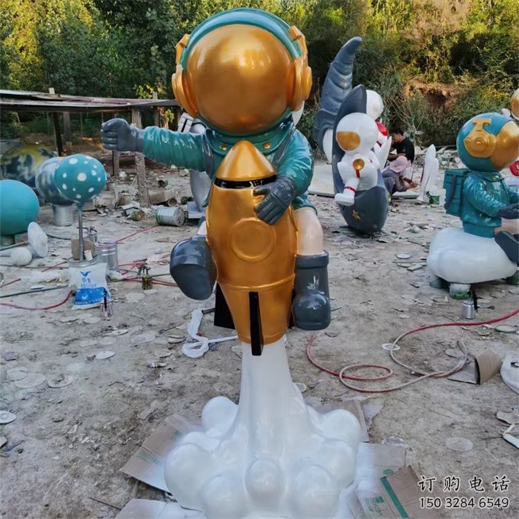 街頭外星人雕塑廠家 大型廣場擺件  戶外外星人雕塑報價