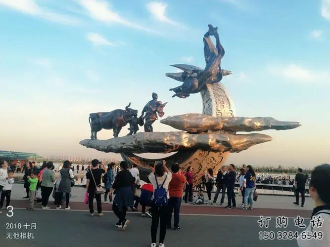 現(xiàn)代牛郎織女雕塑廠家 大型擺件 仿古牛郎織女雕塑廠