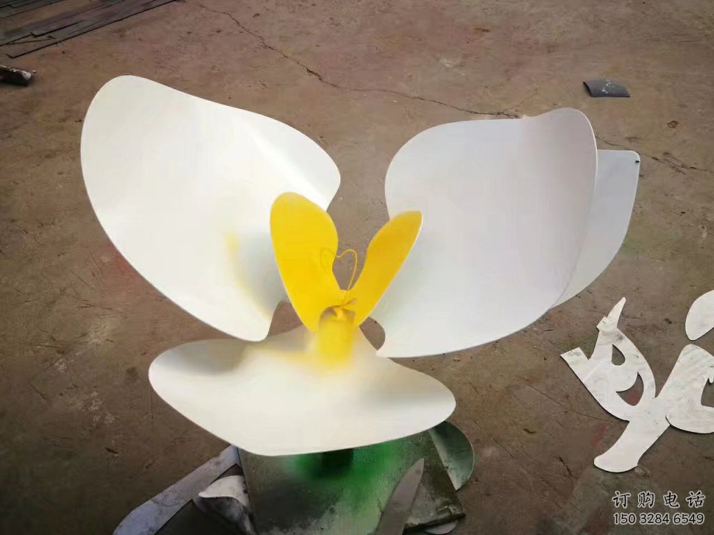 彩繪玉蘭花雕塑廠家 公園擺件 街頭不銹鋼玉蘭花雕塑廠