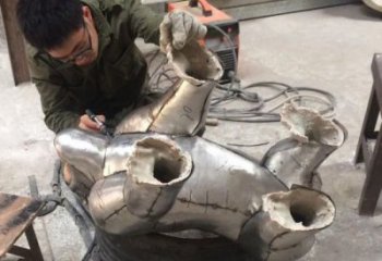 黑龍江酒店猩猩雕塑，水景系列，鍛造工藝