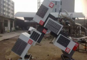 選定鍛造魔方雕塑 懸空餐飲店小品 戶外雕塑生產商