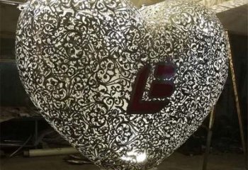 愛心雕塑供應(yīng)廠家 公園賓館雕塑 彩繪雕塑制作