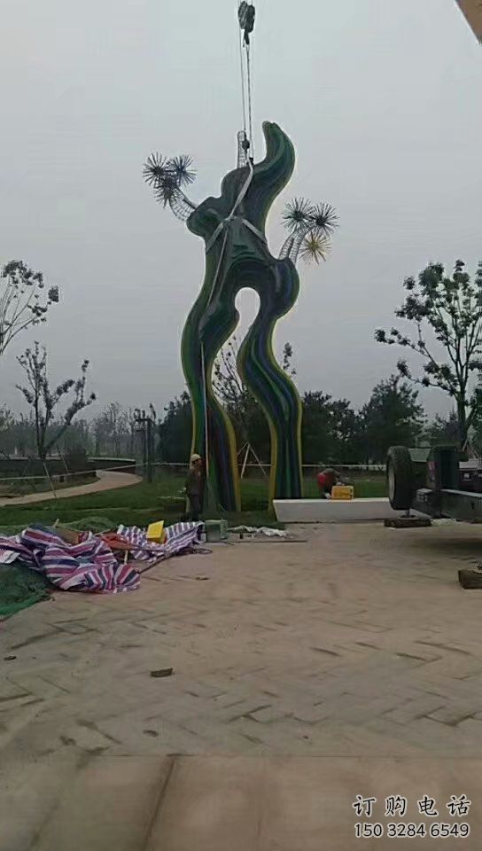 大型商場大門雕塑 仿真景觀雕塑 鏡面拱門雕塑生產商