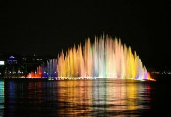 電影波光噴泉雕塑，噴泉雕塑供應(yīng)