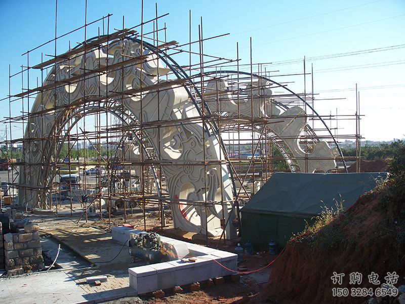 制作景觀大門雕塑，鏤空不銹鋼拱門雕塑安裝