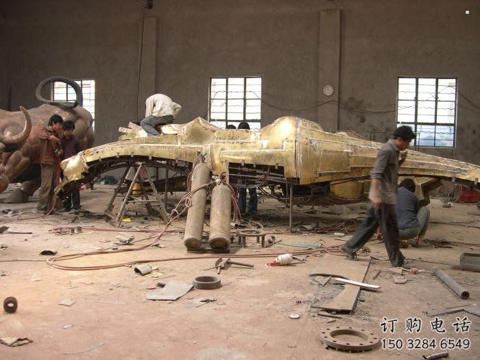 現(xiàn)代恐龍雕塑承接，歐式風(fēng)格，廣場幾何恐龍雕塑精選