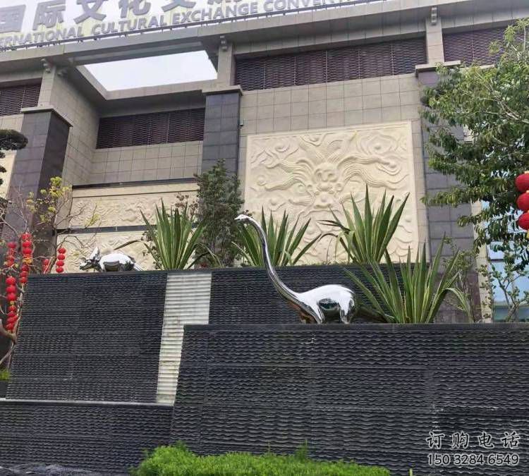 廣場恐龍雕塑供需，廣場雕塑，景觀鏡面恐龍雕塑定制