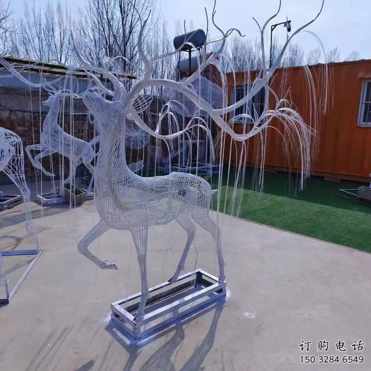 梅花鹿雕塑服務(wù)商，鏤空雕塑，燈光梅花鹿雕塑訂做