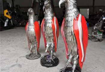 卡通機甲版小鳥雕塑