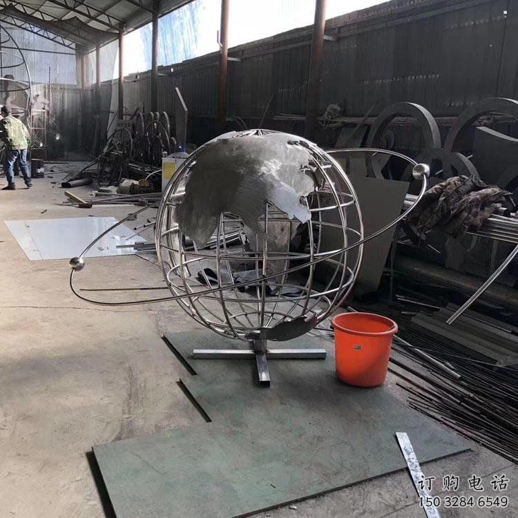 地球儀雕塑生產，透雕系列，鏡面地球儀雕塑生產商