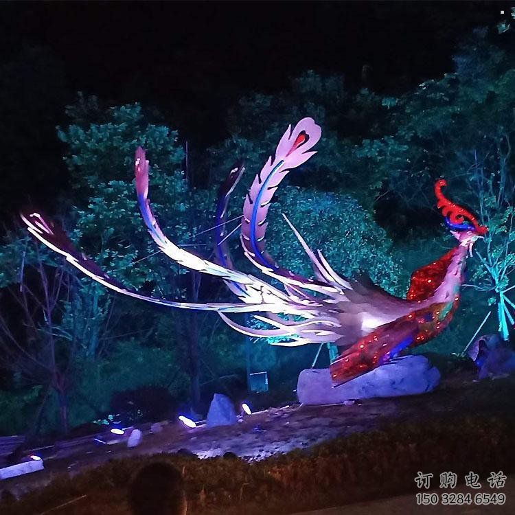 鳳凰雕塑專供，廣場(chǎng)雕塑，發(fā)光鳳凰雕塑標(biāo)準(zhǔn)制作商