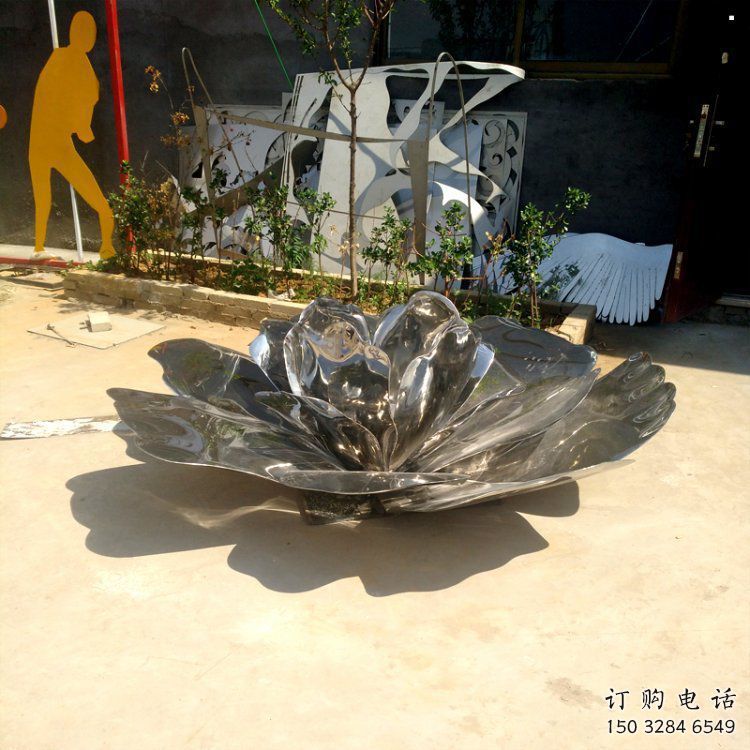 地產(chǎn)荷花雕塑定做，城區(qū)小品，景觀鏡面荷花雕塑定價(jià)