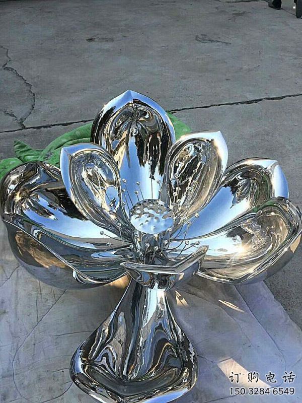 荷花雕塑制作廠家，白鋼組合，公共鏡面荷花雕塑優(yōu)選