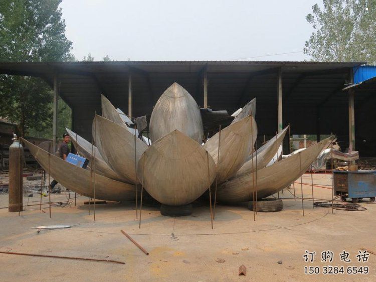 蓮花雕塑擺件定制，市標雕塑，不銹鋼蓮花雕塑廠家