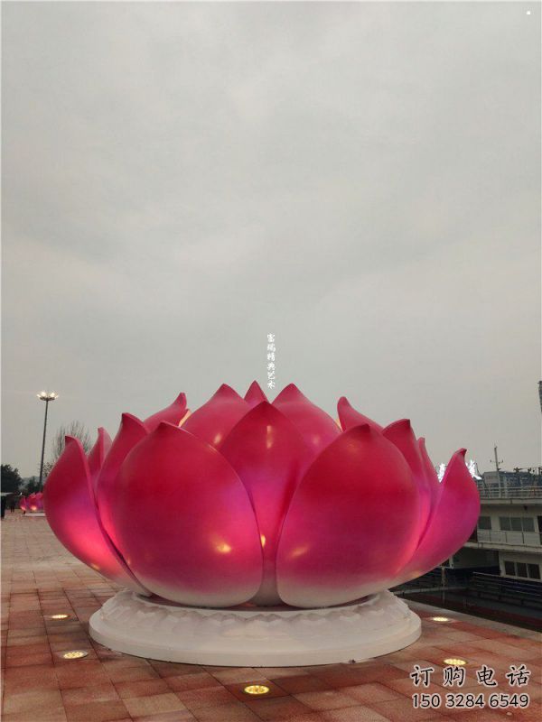 蓮花雕塑廠家精選，彩鋼制作，水景蓮花噴泉雕塑標準