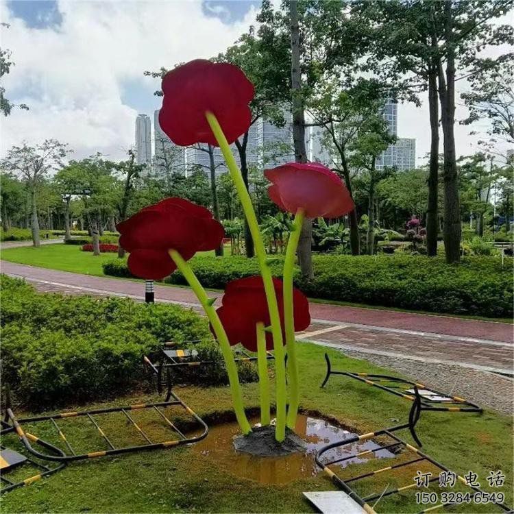 農(nóng)村玫瑰雕塑