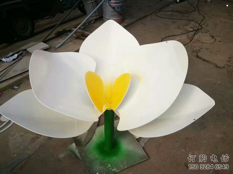 蘭花雕塑承接，景區(qū)案例，公園蘭花花朵雕塑定制廠家