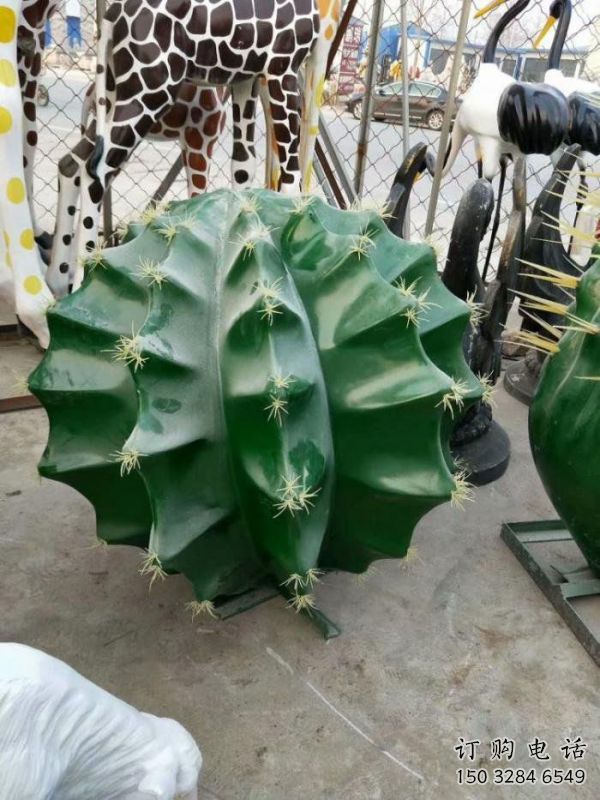 風景區仙人球雕塑