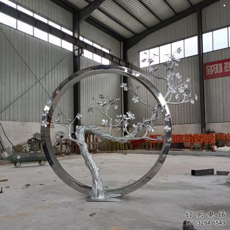 梅花雕塑精品，白鋼構(gòu)件，別墅梅花雕塑供求